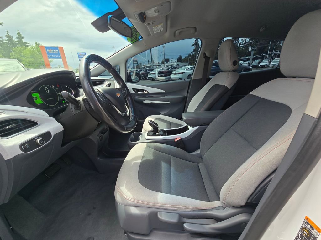 Used 2020 Chevrolet Bolt LT FWD image 21