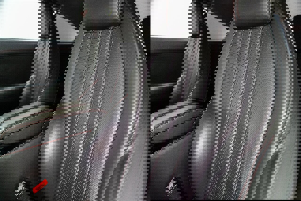 Used 2015 Bentley Continental GT image 34