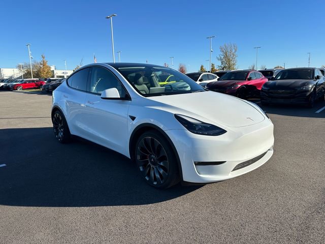 Used 2022 Tesla Model Y Performance image 3