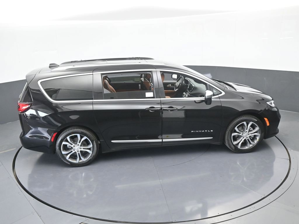 New 2026 Chrysler Pacifica Pinnacle image 60