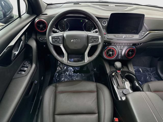 Used 2025 Chevrolet Blazer RS w/ Driver Confidence II Package AWD/4WD image 24