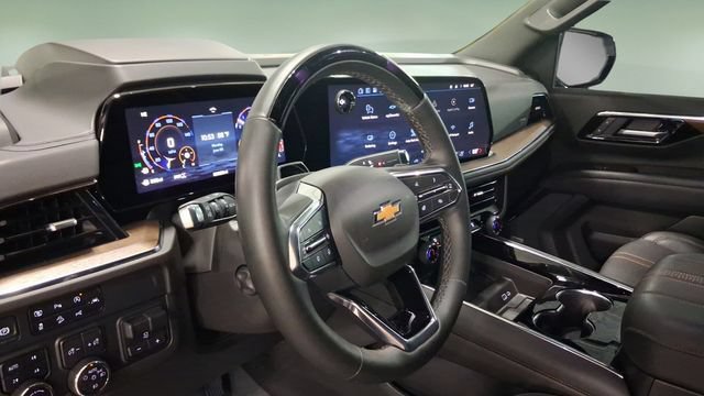 Used 2025 Chevrolet Tahoe High Country AWD/4WD image 28