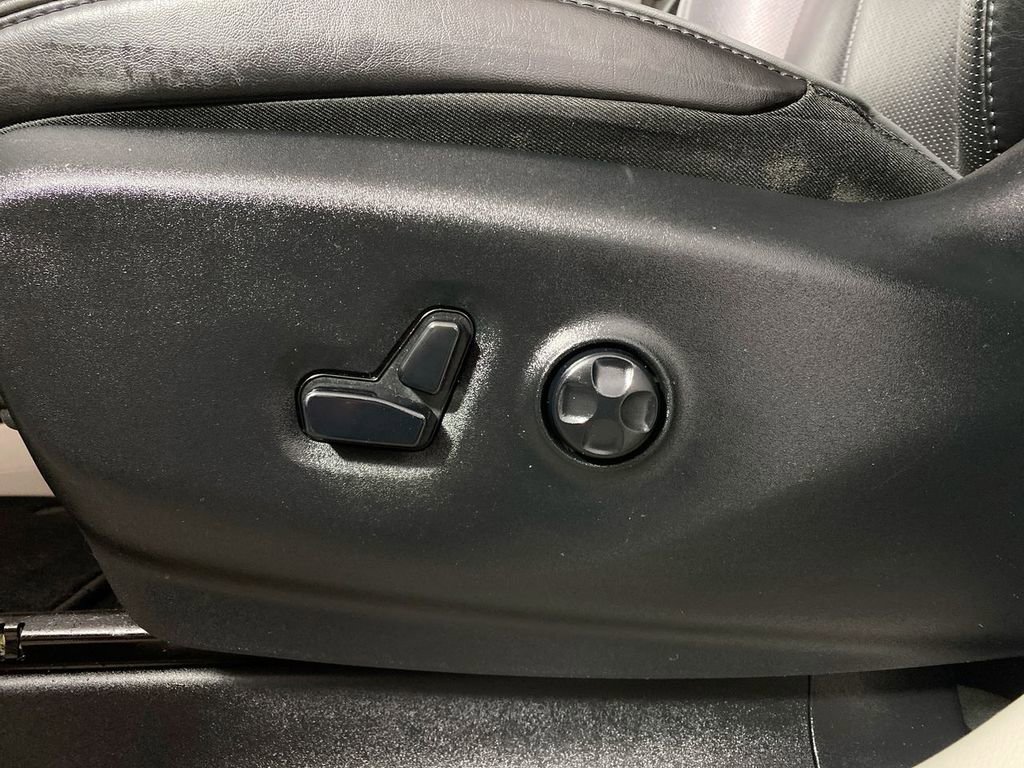 Used 2019 Chrysler Pacifica Limited image 12