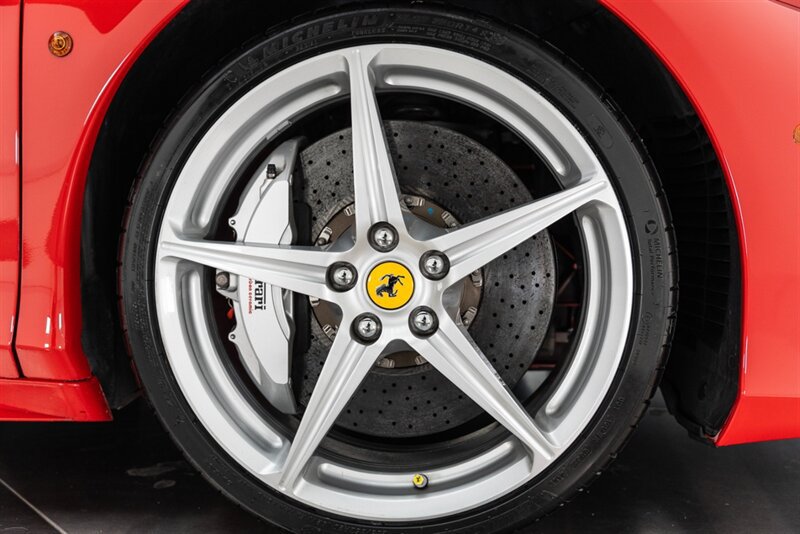 Used 2012 Ferrari 458 Spider RWD image 97