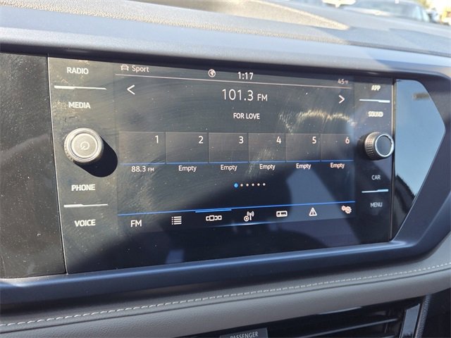 Used 2024 Volkswagen Taos SE image 22