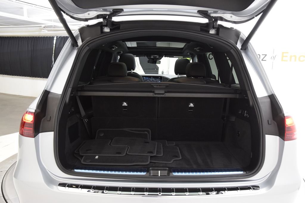 Used 2025 Mercedes-Benz GLS 450 4MATIC image 29
