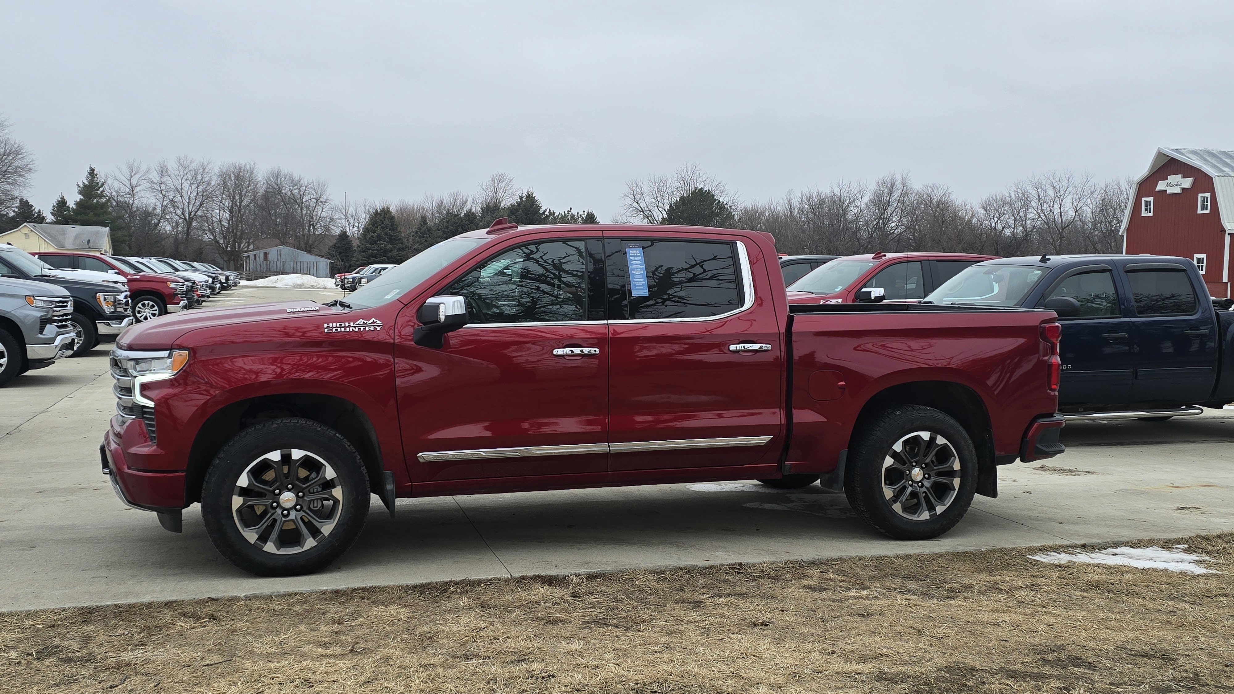Certified 2025 Chevrolet Silverado 1500 High Country w/ Technology Package image 9