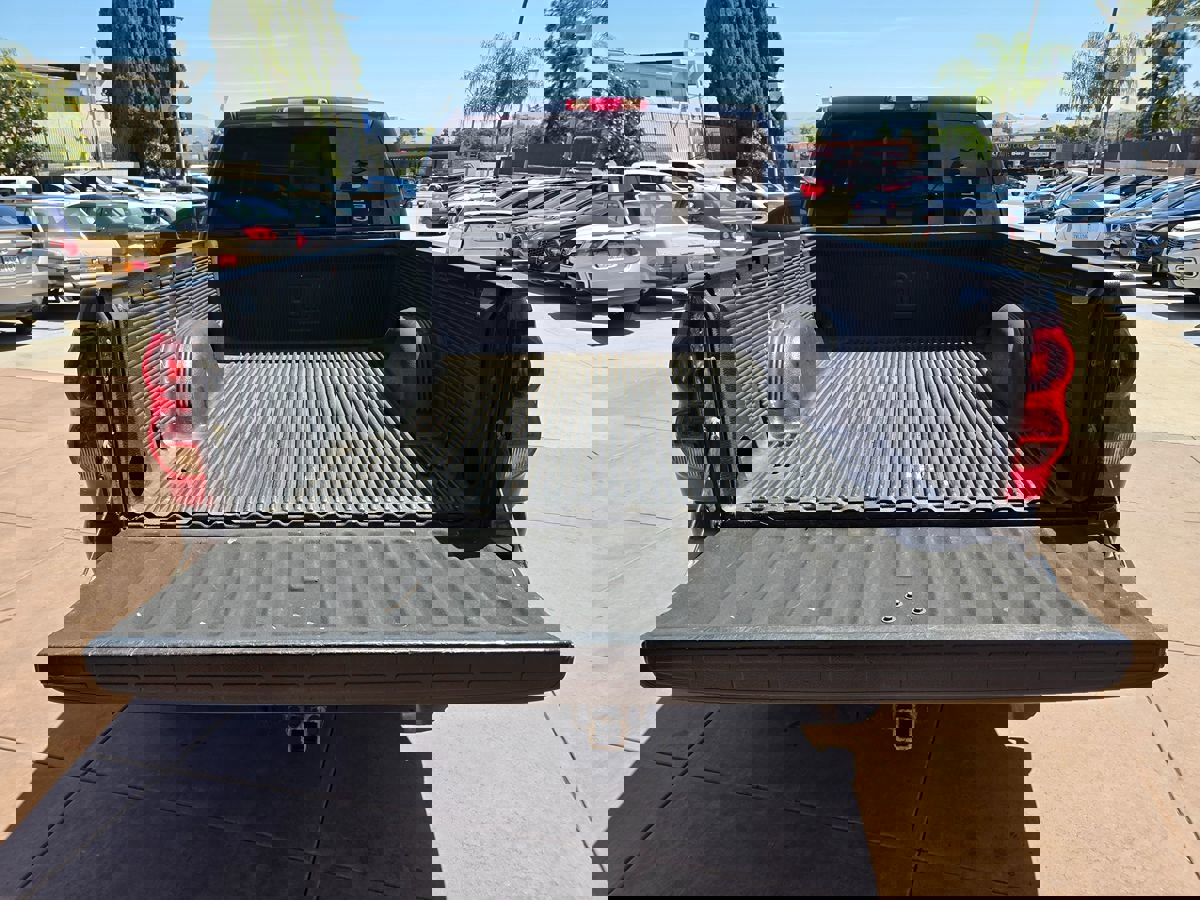 Used 2005 Chevrolet Silverado 1500 LS AWD/4WD image 19