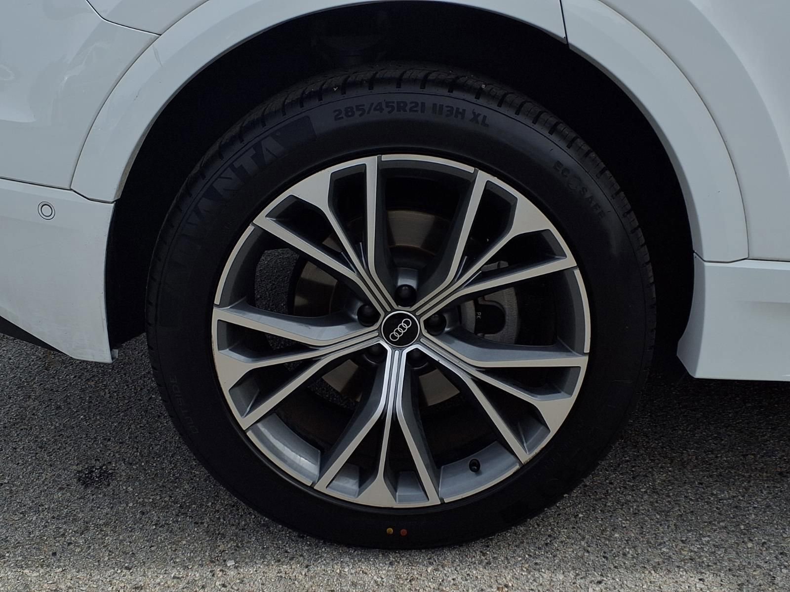 Used 2021 Audi Q8 Premium w/ Black Optic Package image 4