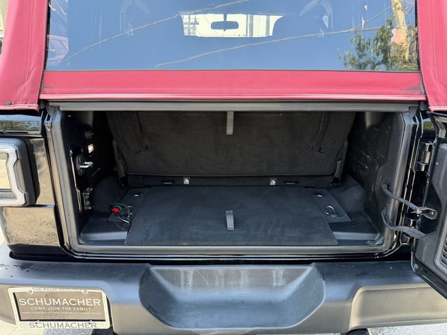 Used 2019 Jeep Wrangler Sport AWD/4WD image 9