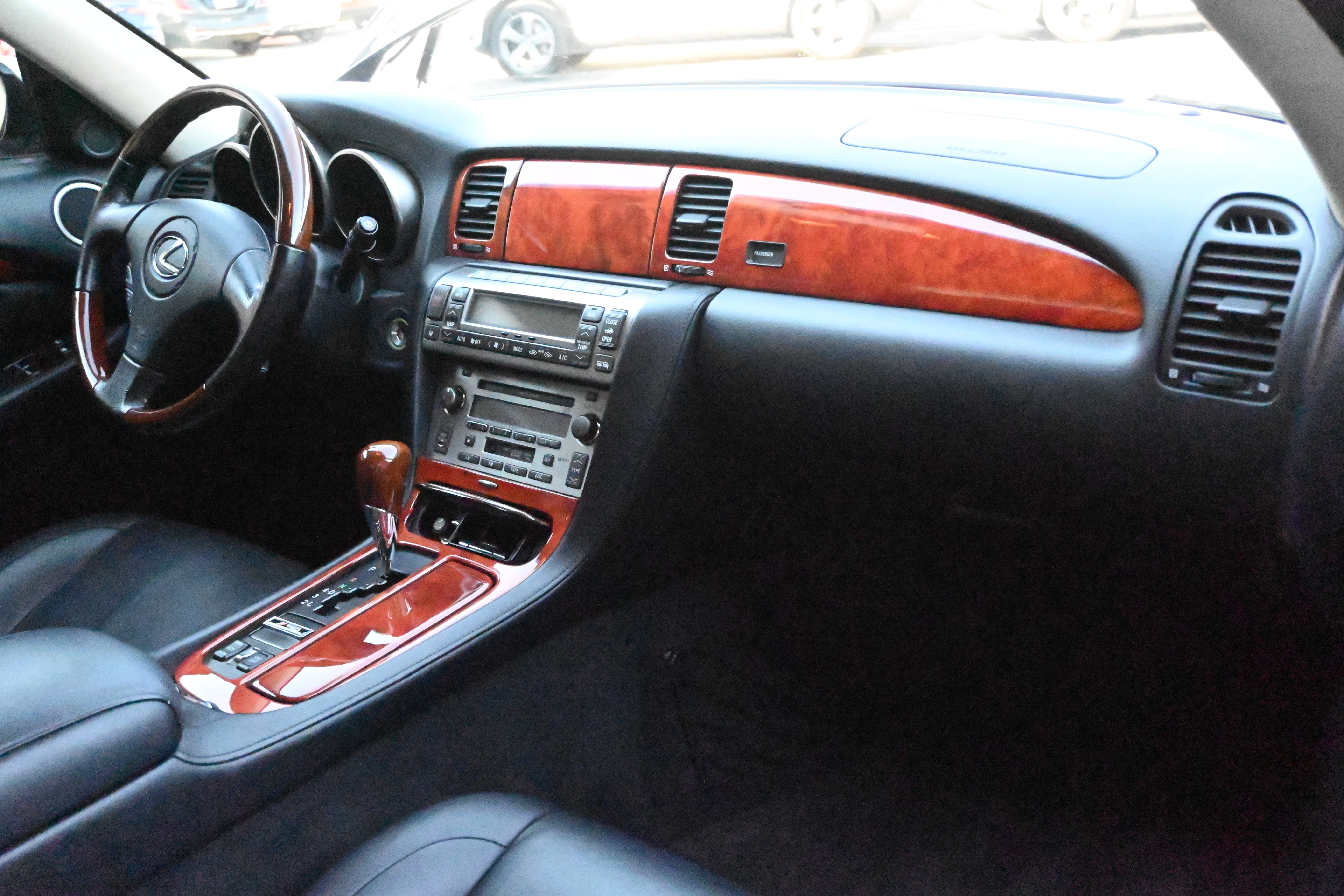 Used 2005 Lexus SC 430 Convertible image 40