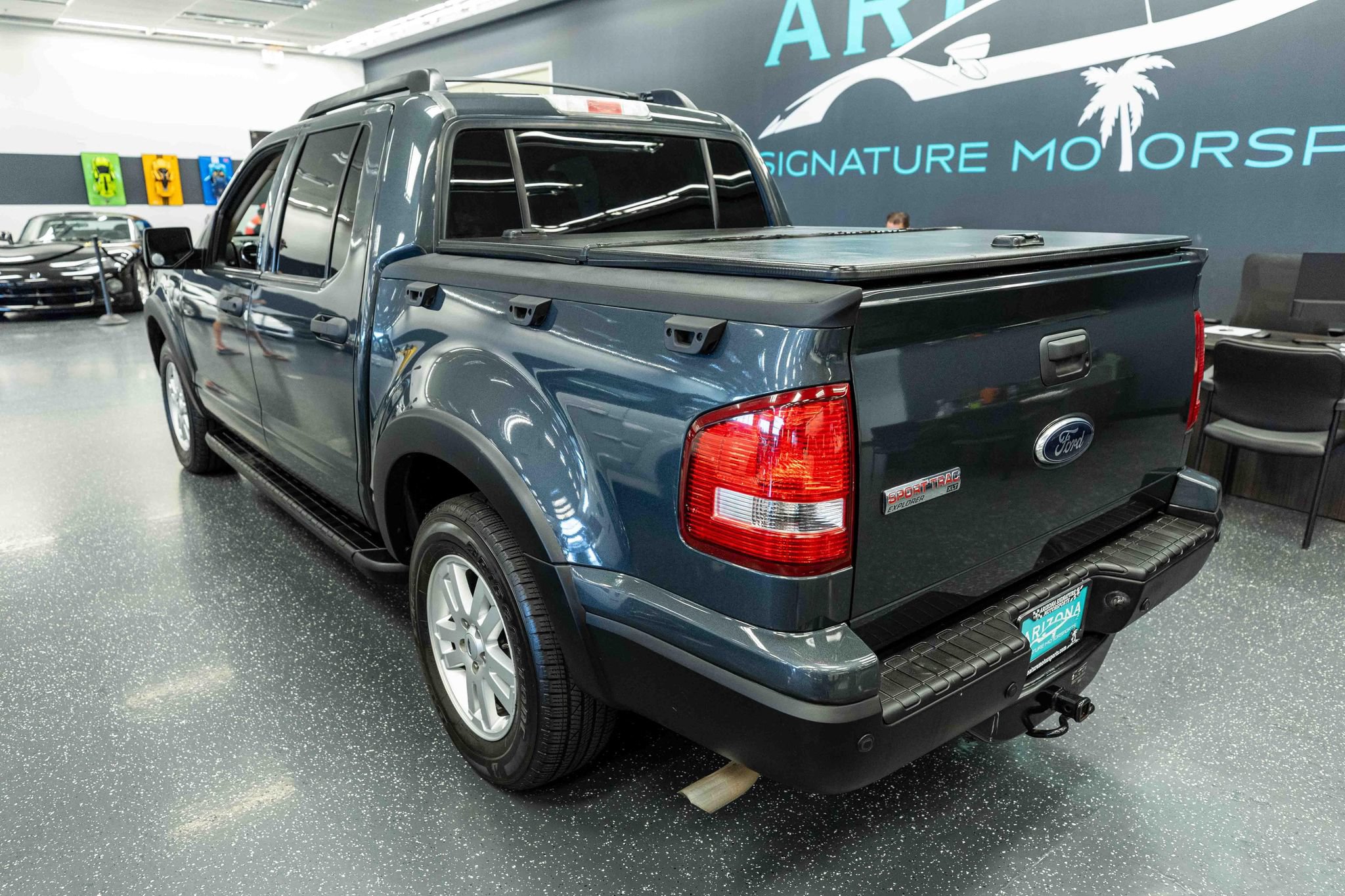 Used 2010 Ford Explorer Sport Trac XLT RWD image 8