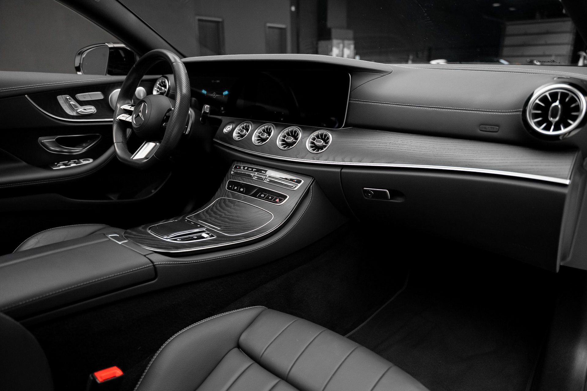 Used 2023 Mercedes-Benz E 450 Coupe image 60