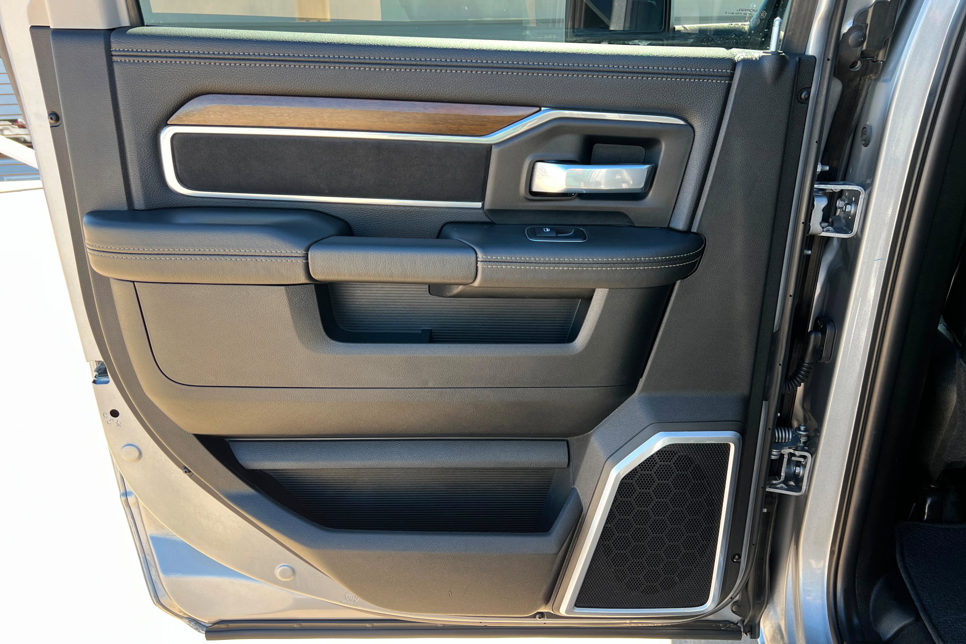 Certified 2024 RAM 2500 Laramie image 18