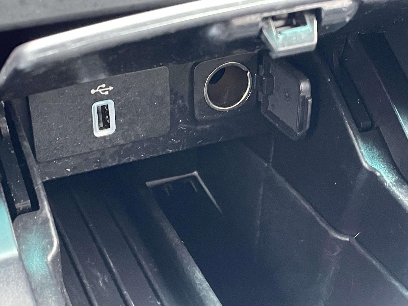 Used 2019 Ford Explorer XLT w/ Equipment Group 202A image 34