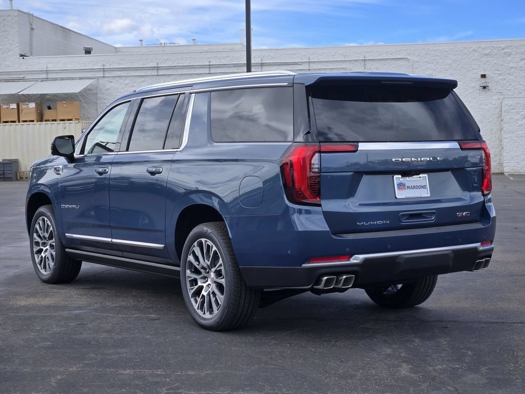 New 2026 GMC Yukon XL Denali w/ Denali Reserve Package AWD/4WD image 3