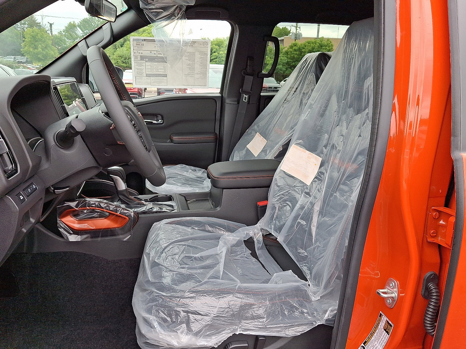 New 2025 Nissan Frontier PRO-4X w/ Tow Package AWD/4WD image 6