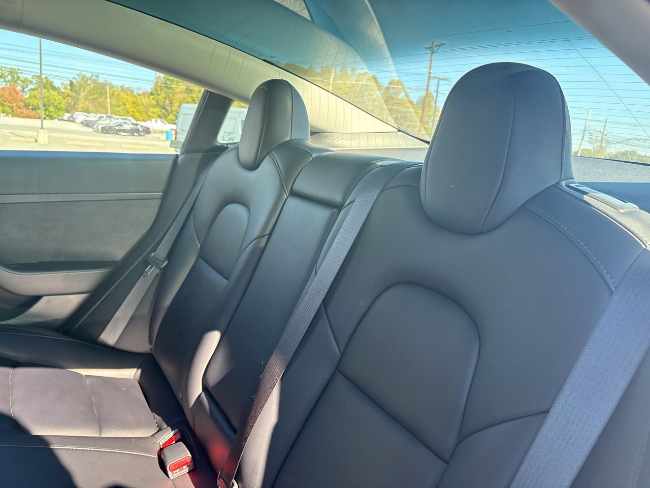 Used 2023 Tesla Model 3 Standard Range RWD image 4