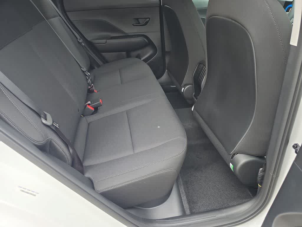 New 2027 Hyundai Kona SE FWD image 21