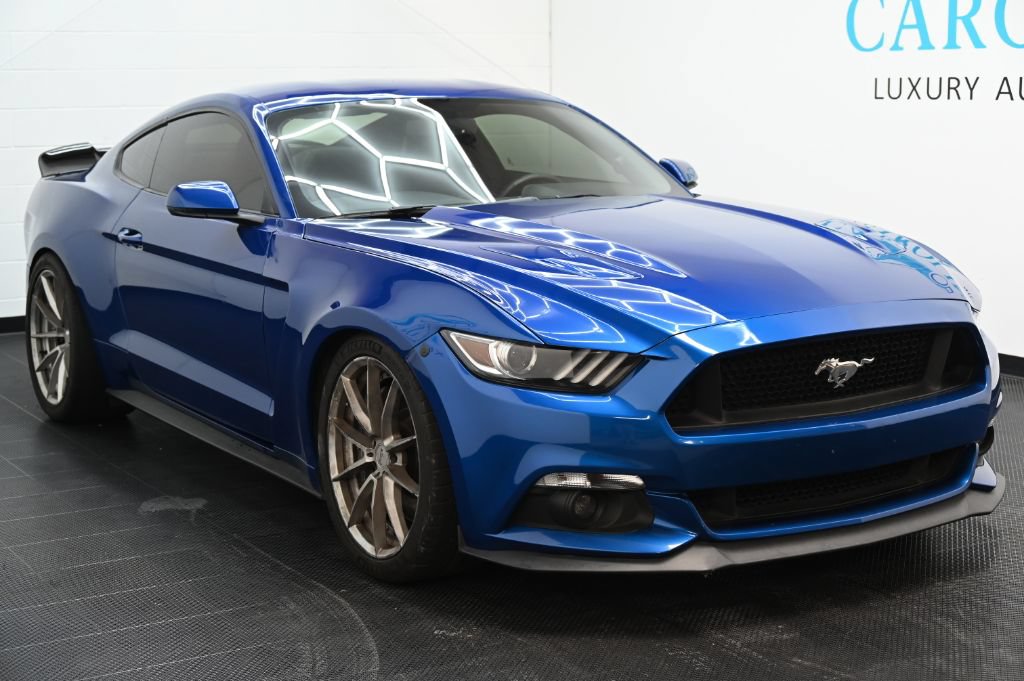 Used 2017 Ford Mustang GT Premium w/ GT Performance Package RWD image 2