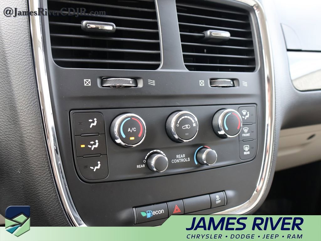 Used 2018 Dodge Grand Caravan SE FWD image 34