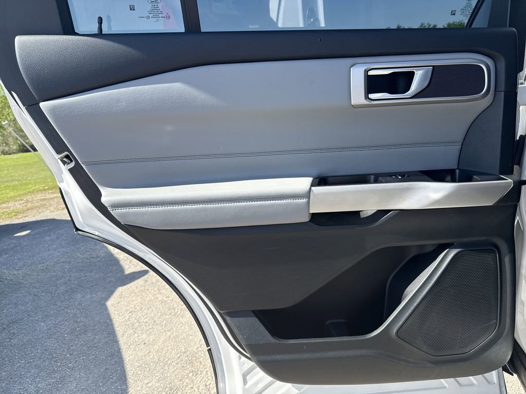 Certified 2023 Ford Explorer XLT w/ Equipment Group 202A image 23