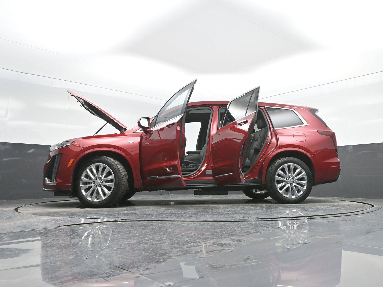 Used 2020 Cadillac XT6 Premium Luxury image 59