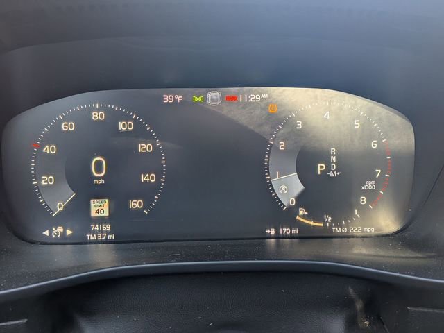 Used 2020 Volvo XC40 T5 Inscription image 16