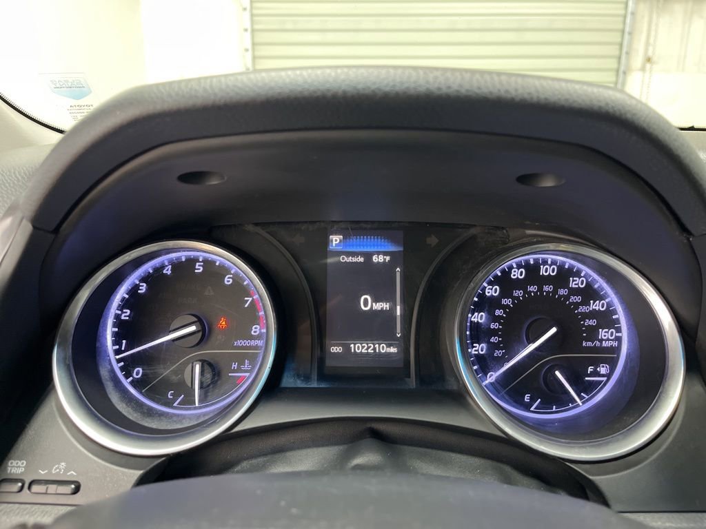 Used 2018 Toyota Camry SE image 16