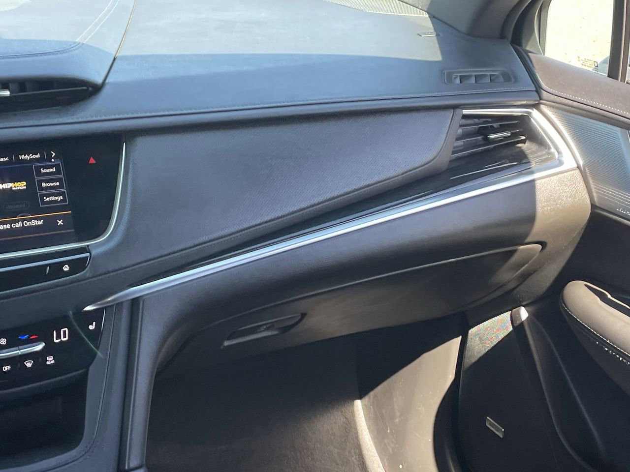 Used 2025 Cadillac XT5 Premium Luxury image 15