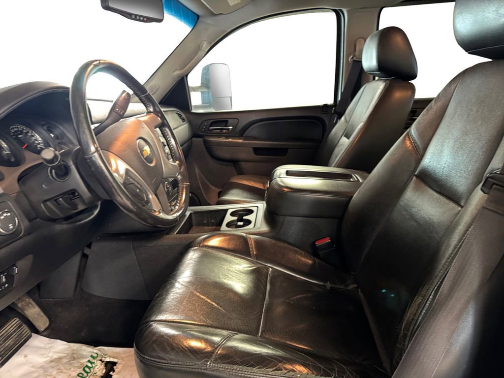 Used 2013 Chevrolet Silverado 3500 LTZ w/ LTZ Plus Package image 10
