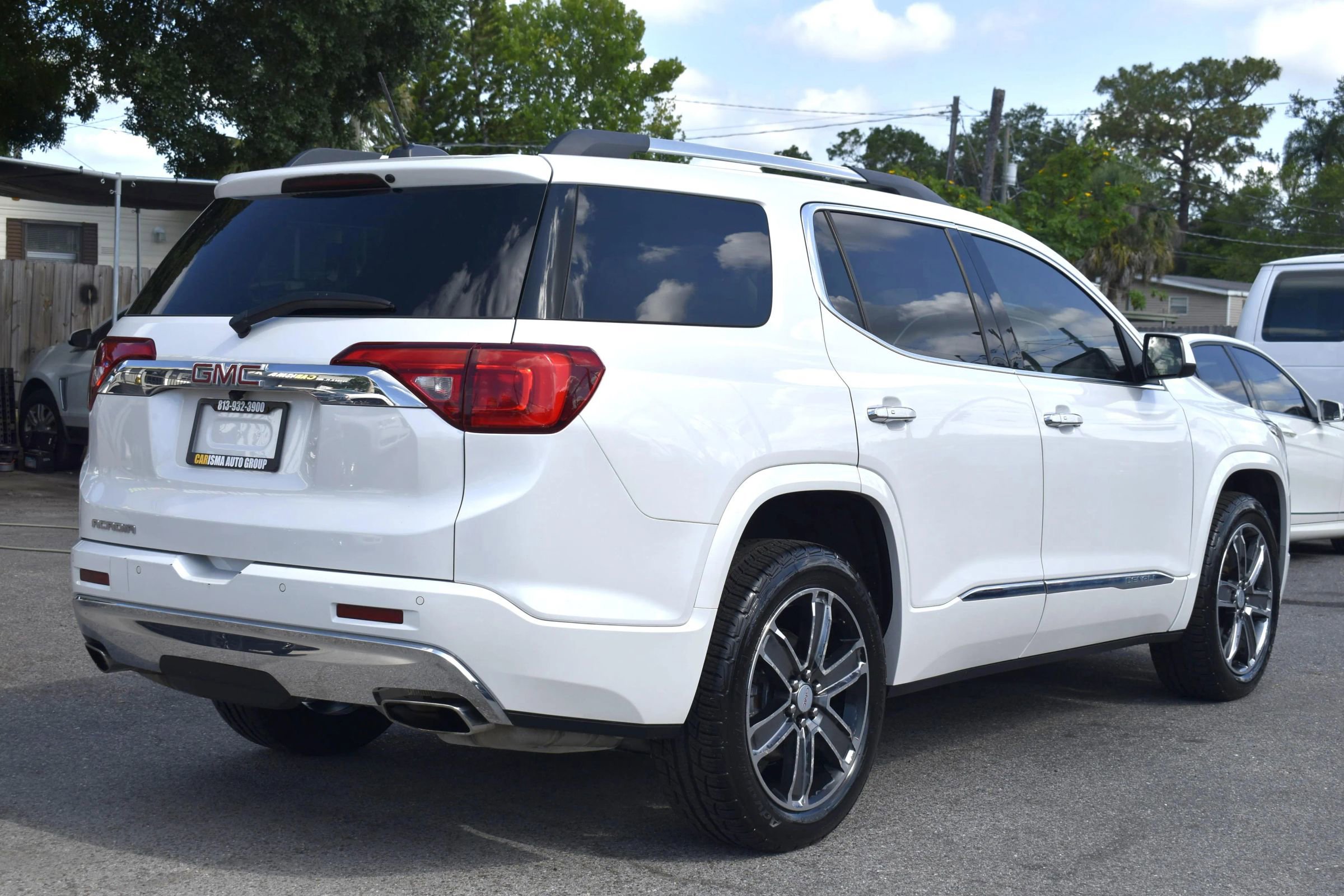 Used 2017 GMC Acadia Denali w/ Technology Package image 7