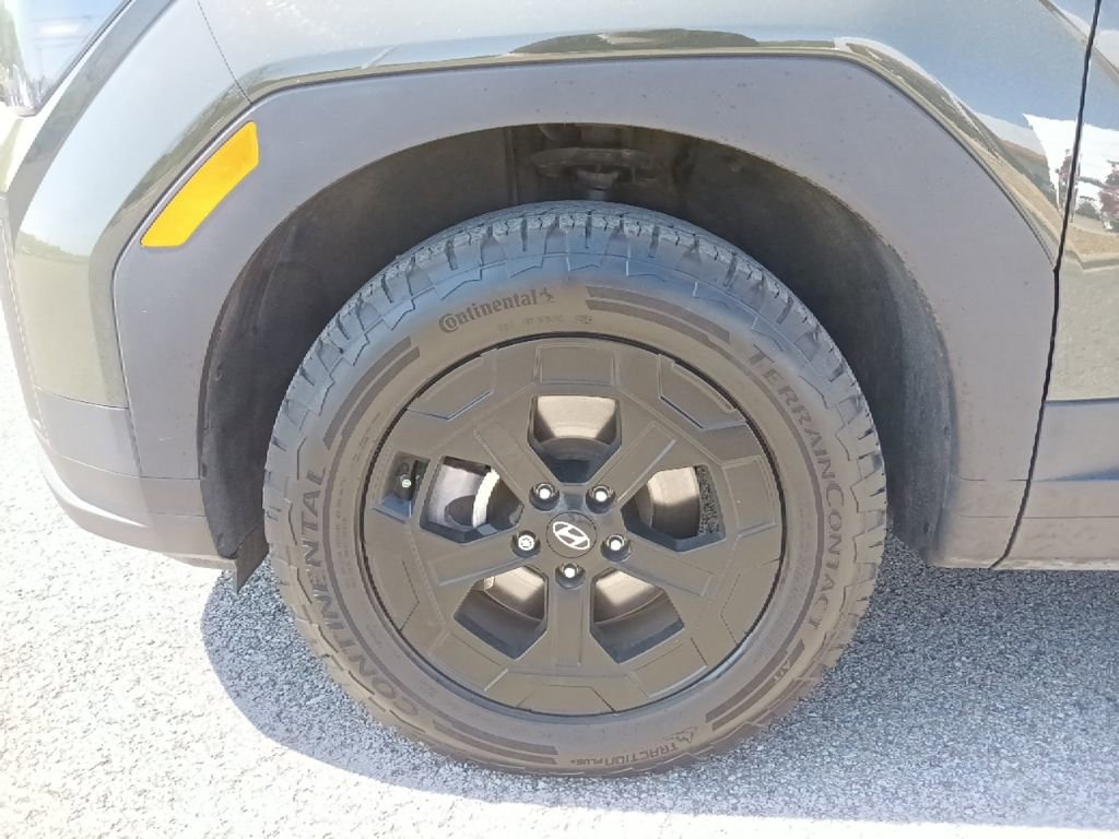 Used 2025 Hyundai Santa Fe XRT image 11