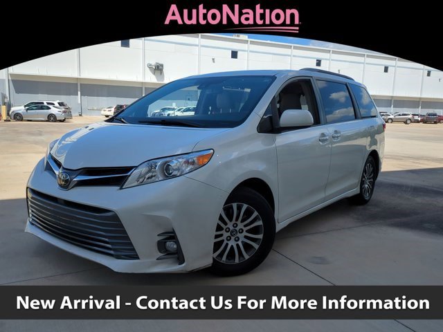 Used 2018 Toyota Sienna XLE Premium