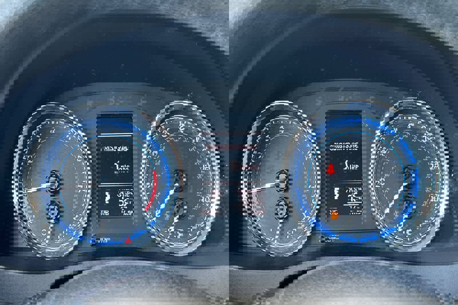 Used 2017 Toyota Corolla LE image 25