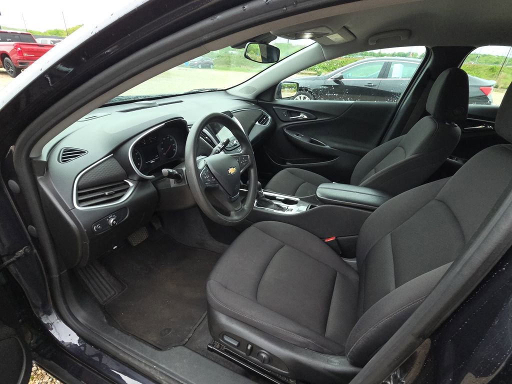 Used 2023 Chevrolet Malibu LT FWD image 8