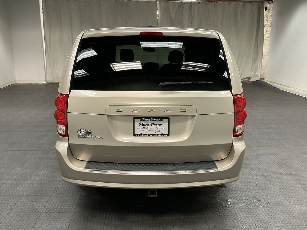 Used 2014 Dodge Grand Caravan SE w/ Quick Order Package 29E SE FWD image 4