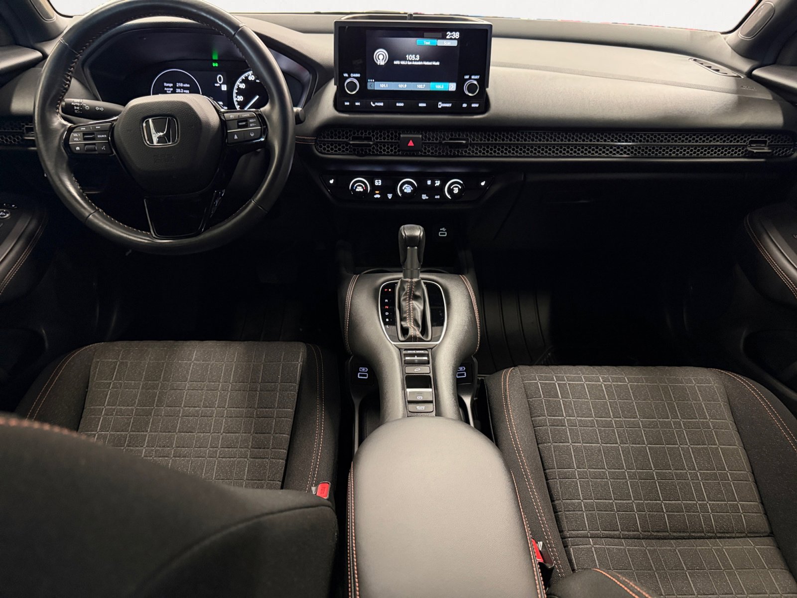 Used 2023 Honda HR-V Sport image 3