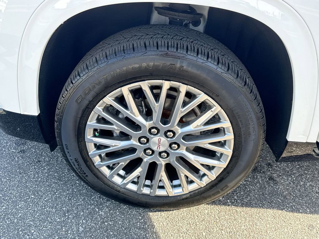 Certified 2024 GMC Acadia Denali image 29