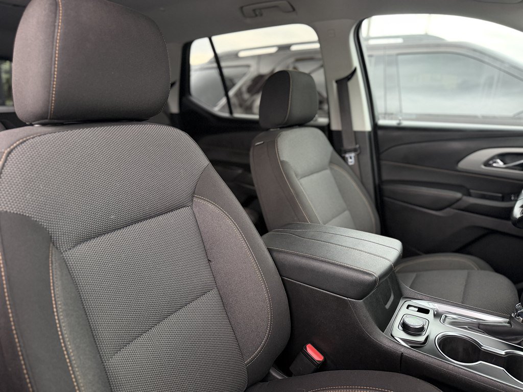 Used 2021 Chevrolet Traverse LT AWD/4WD image 12