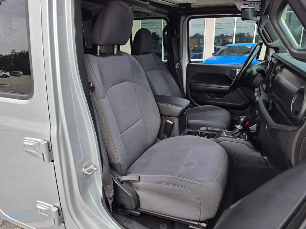 Used 2022 Jeep Gladiator Sport AWD/4WD image 19