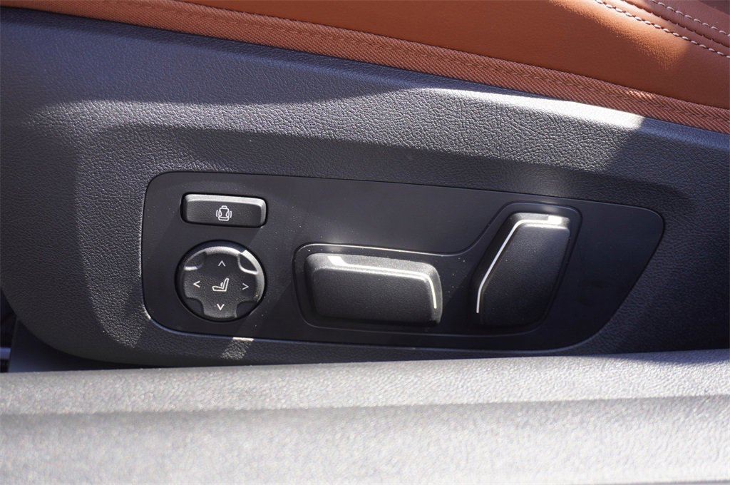 New 2025 BMW M4 xDrive Competition image 19