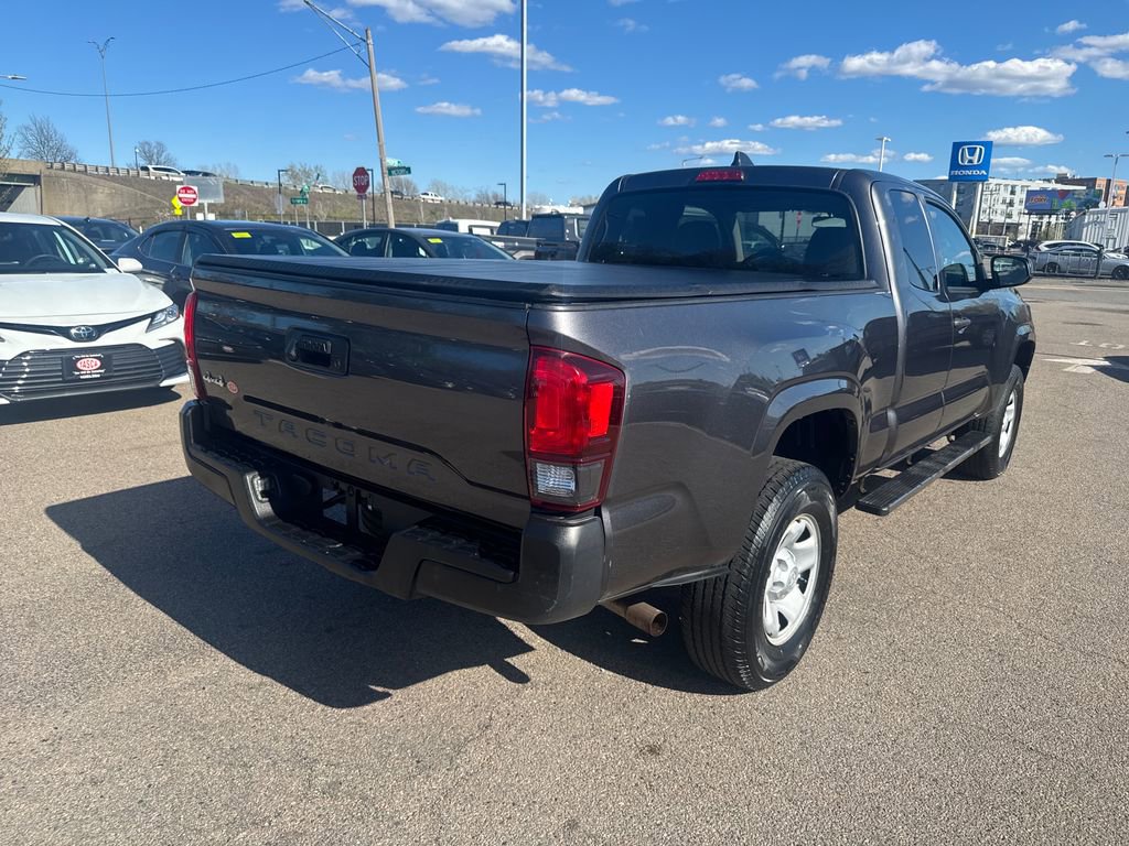 Used 2020 Toyota Tacoma SR AWD/4WD image 14