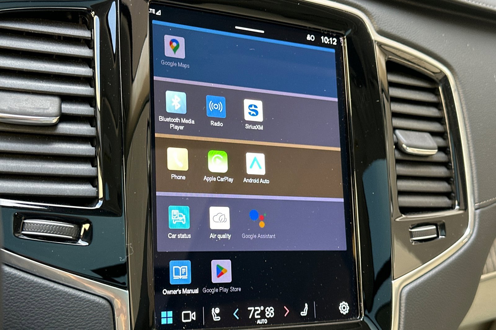 Used 2023 Volvo XC90 B6 Ultimate w/ Lounge Package image 22