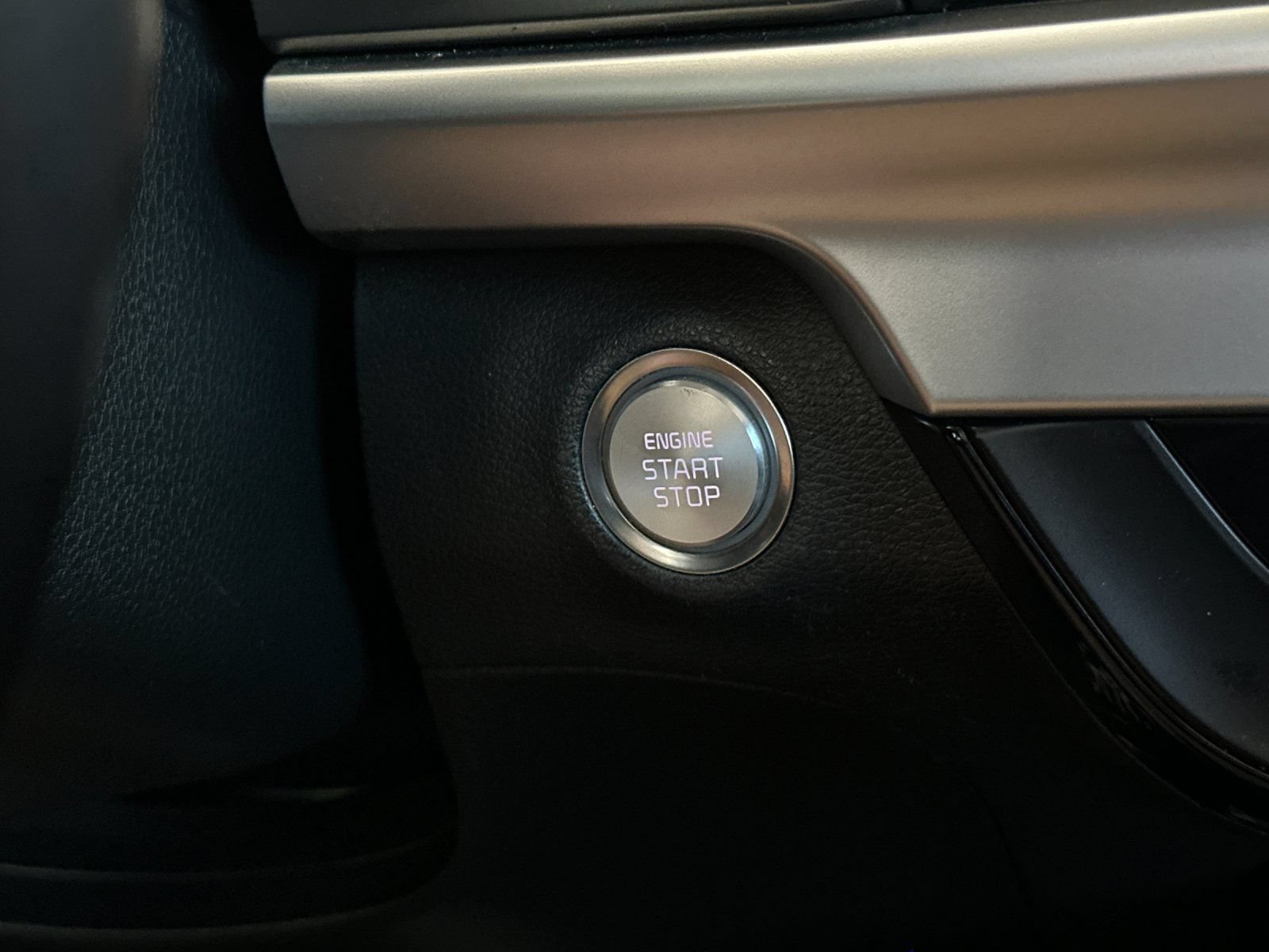 Used 2020 Kia Telluride S FWD image 22