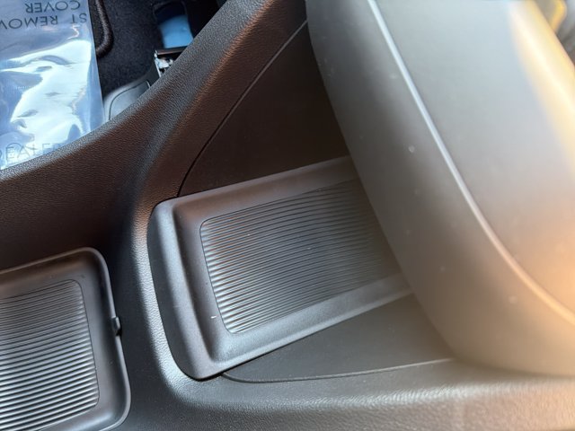 New 2027 Chrysler Pacifica Select FWD image 26