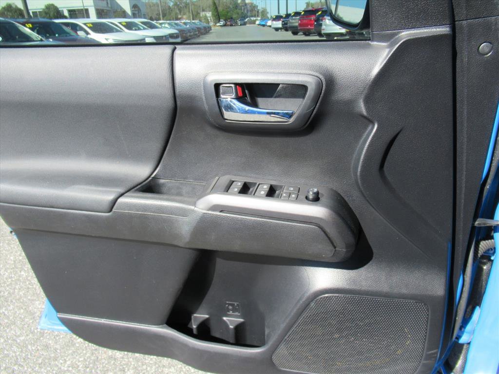 Used 2021 Toyota Tacoma TRD Sport image 21