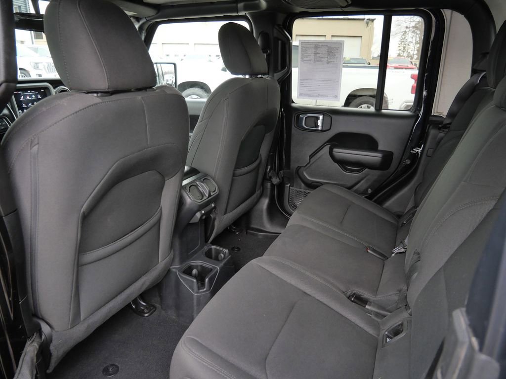 Used 2021 Jeep Gladiator Sport AWD/4WD image 27