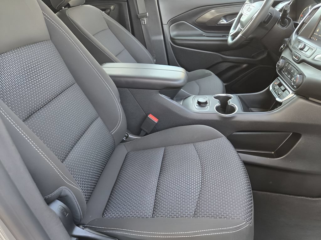 Used 2024 GMC Terrain SLE AWD/4WD image 13