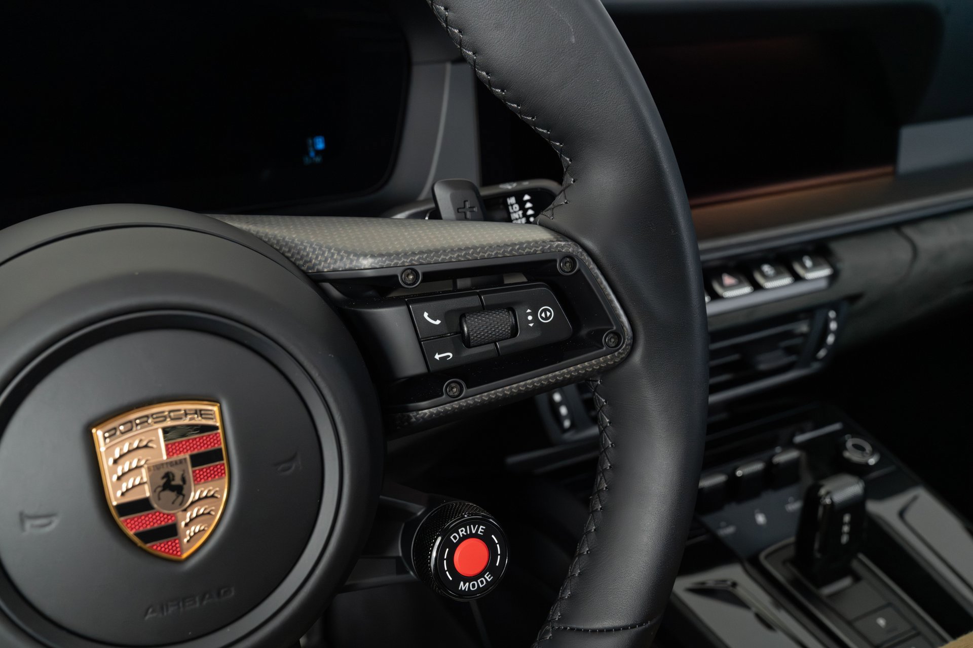 Used 2025 Porsche 911 Carrera GTS image 27